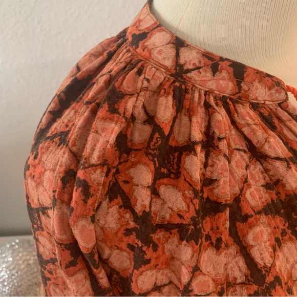 Anthropologie Porridge Peasant Blouse. Spliced neck with tassel tie. 100% cotton - Picture 9 of 15